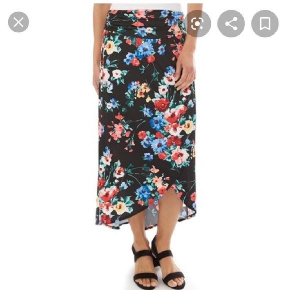 Apt 9 Black Floral Tulip Skirt Cover‎ Up